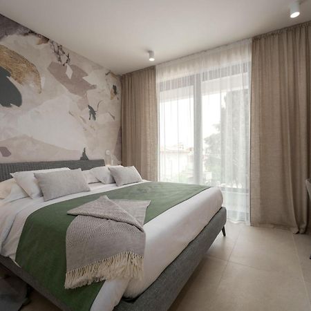 The Q Bliss - Your New 4-Star Hideaway With A Garage Ровинь Экстерьер фото